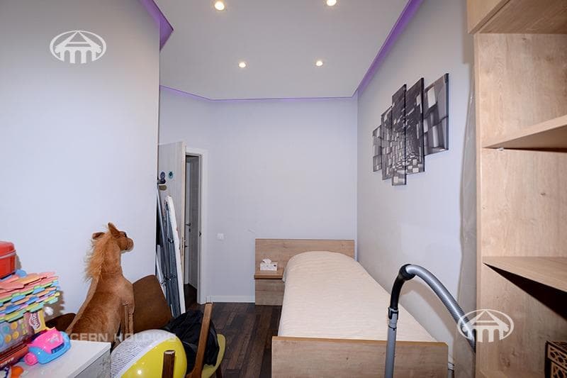 Apartment · 4 rooms · 90 m² · Arabkir