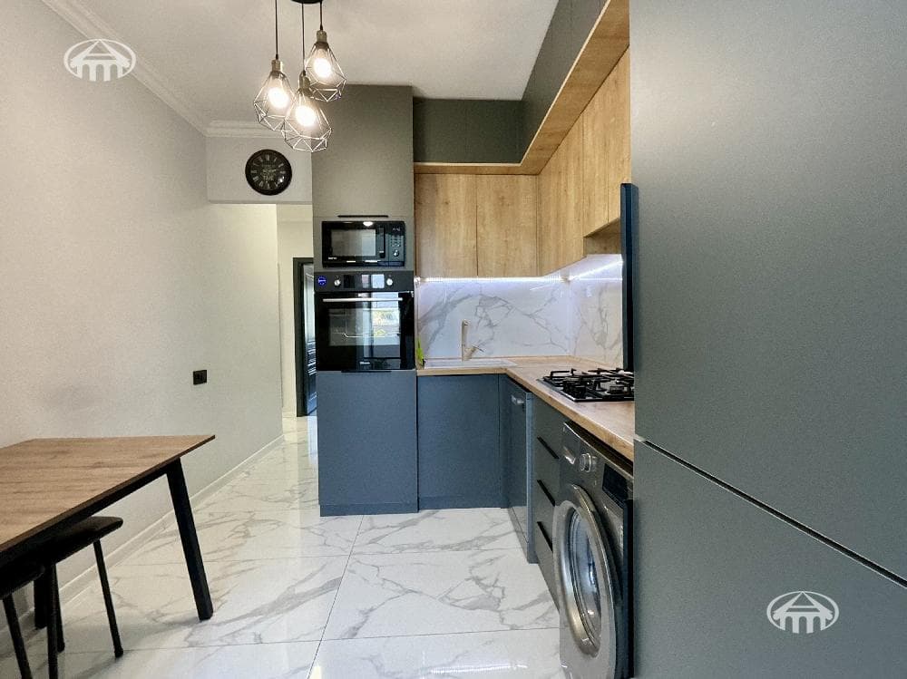 Квартира · 3 комн. · 76 м² · Арабкир