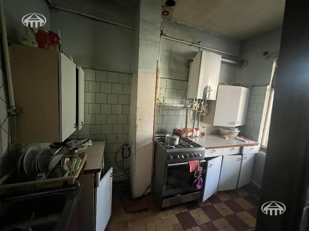 House · 9 rooms · 400 m² · Ajapnyak