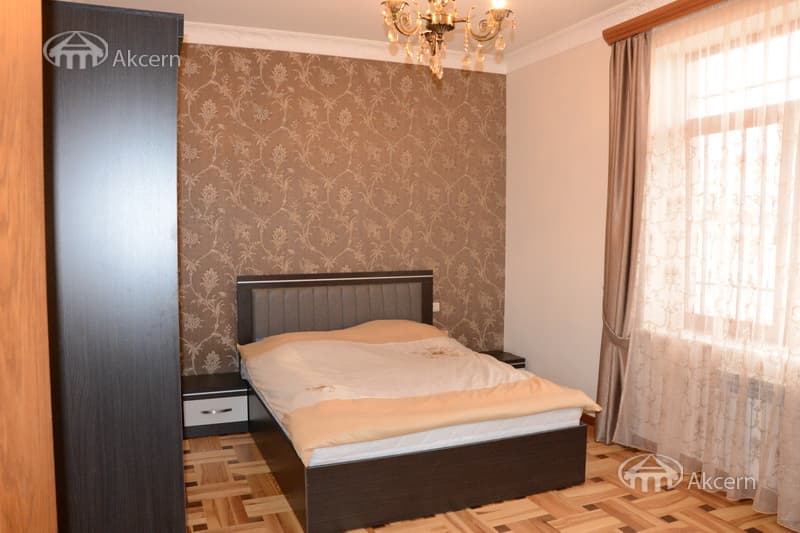 Առանձնատուն · 9 սեն. · 400 մ² · Քանաքեռ-Զեյթուն
