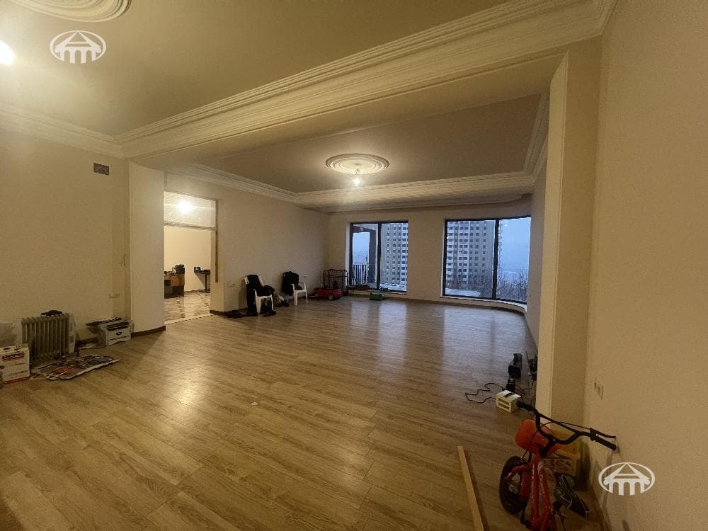 Առանձնատուն · 9 սեն. · 1100 մ² · Ավան
