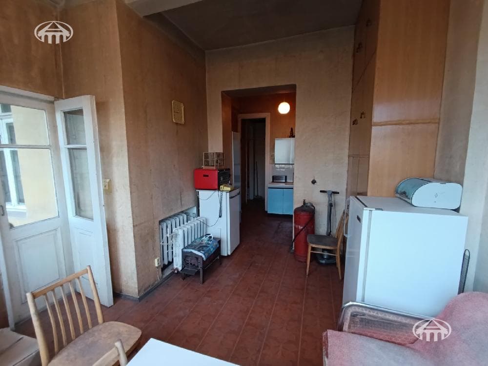 Apartment · 3 rooms · 90 m² · Kentron