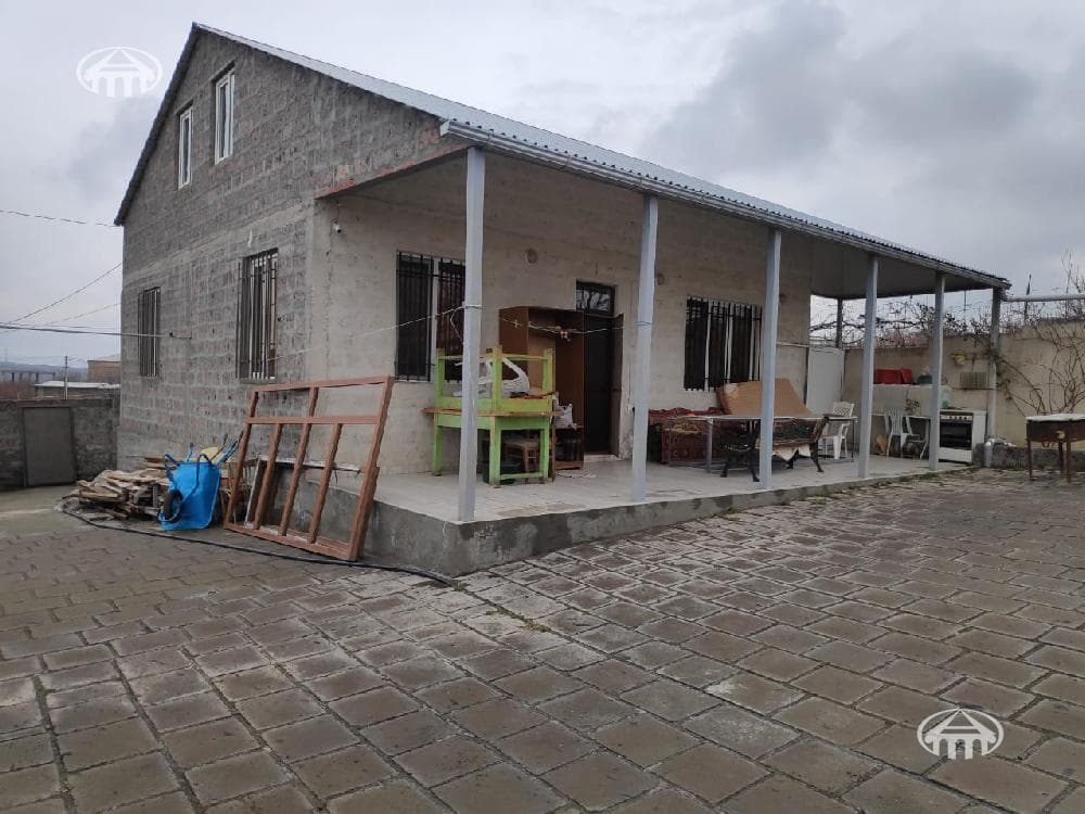 Mansion · 3 rooms · 125 m² · Ptgni