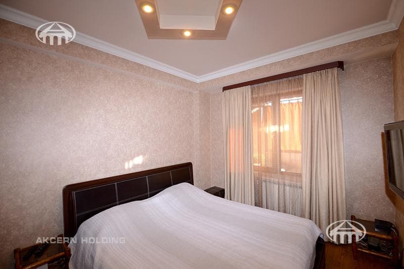 Квартира · 3 комн. · 96 м² · Арабкир