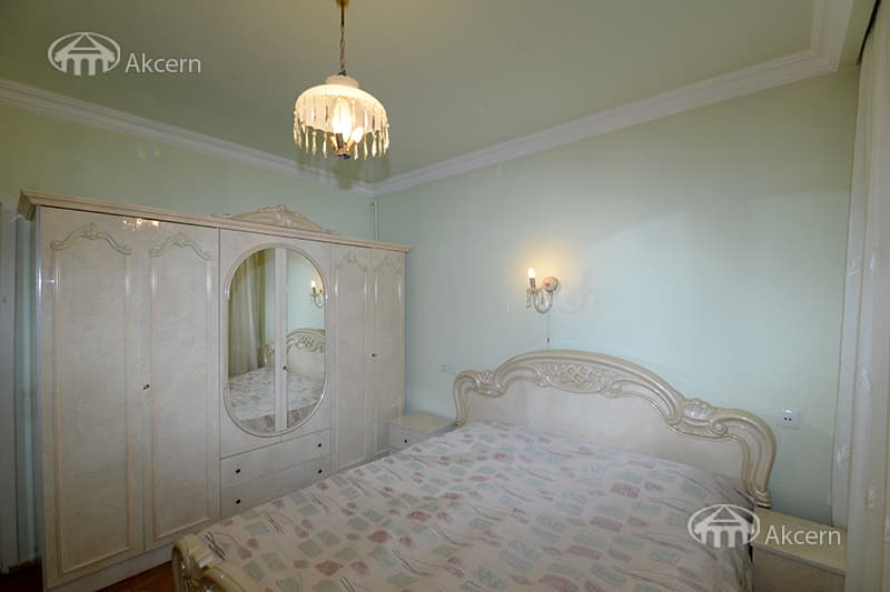 Квартира · 2 комн. · 70 м² · Кентрон
