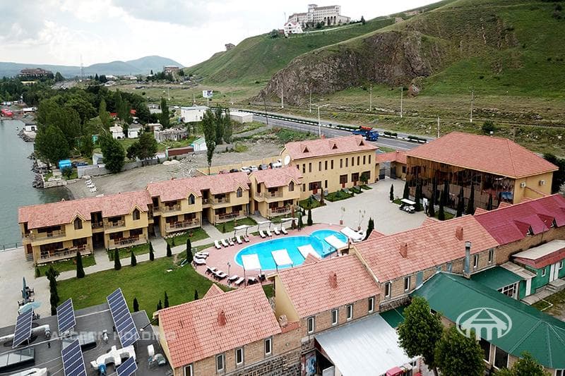 Hotel · 2,918 m² · Sevan