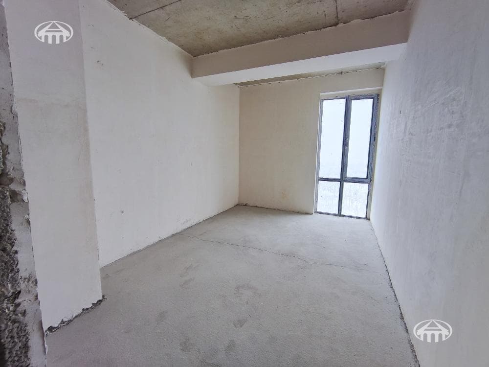 Квартира · 4 комн. · 117 м² · Аван