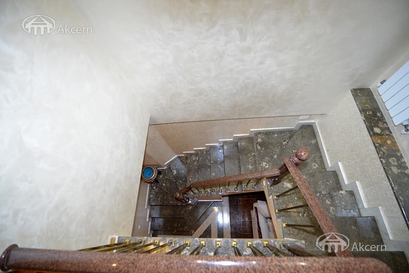 Квартира · 4 комн. · 173 м² · Кентрон