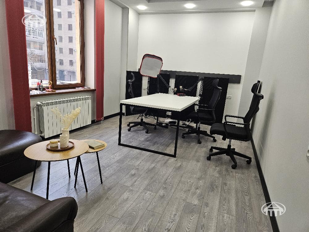 Офис · 103 м² · Кентрон