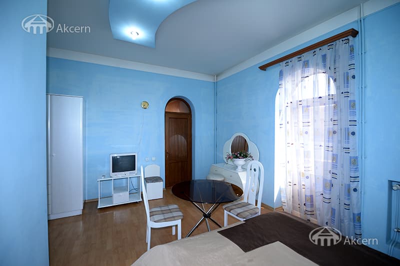 Особняк · 6 комн. · 440 м² · Кентрон