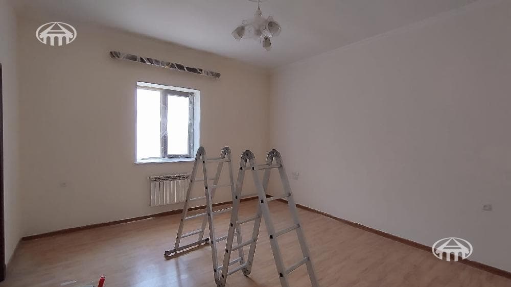 Office · 131 m² · Arabkir