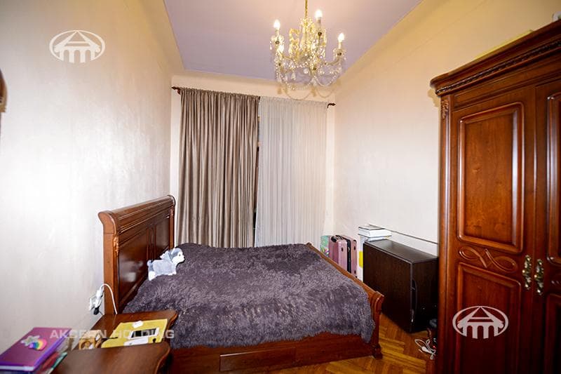 Квартира · 4 комн. · 102 м² · Кентрон