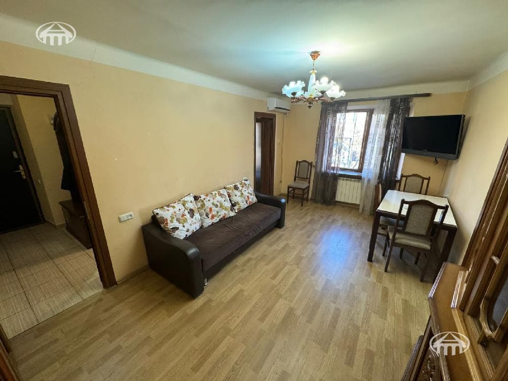 Apartment · 1 rooms · 40 m² · Kentron