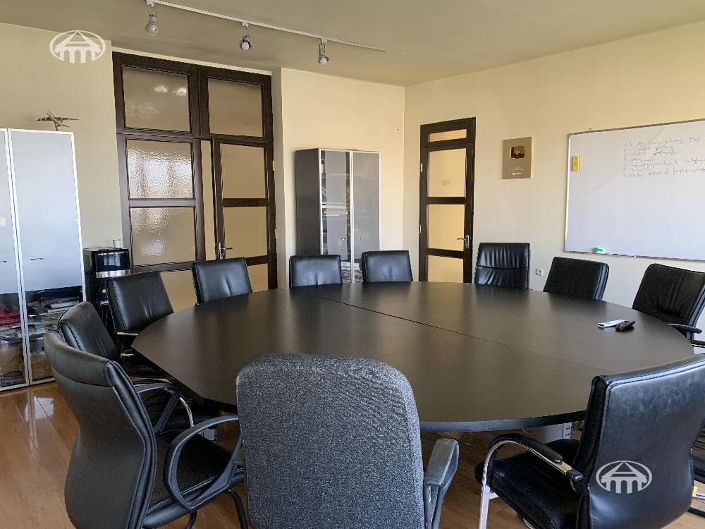 Office · 520 m² · Arabkir