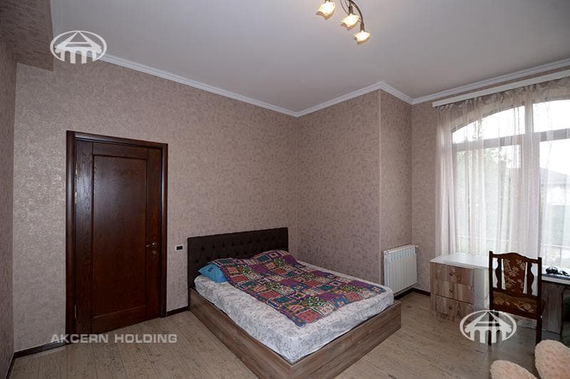 Առանձնատուն · 5 սեն. · 640 մ² · գ․ Առինջ