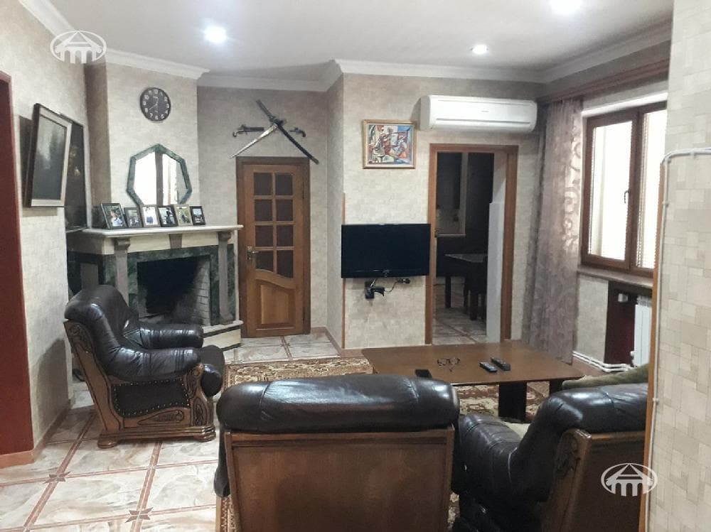 Առանձնատուն · 6 սեն. · 498 մ² · Քանաքեռ-Զեյթուն