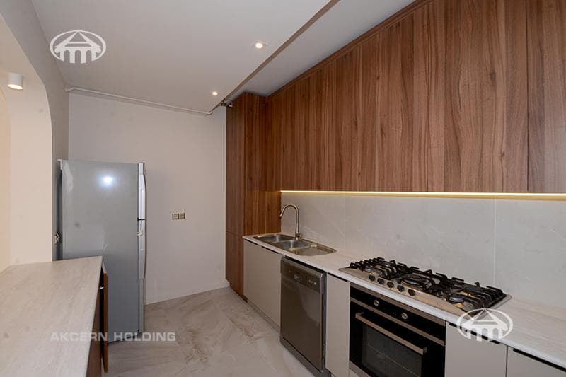 Квартира · 3 комн. · 107 м² · Кентрон