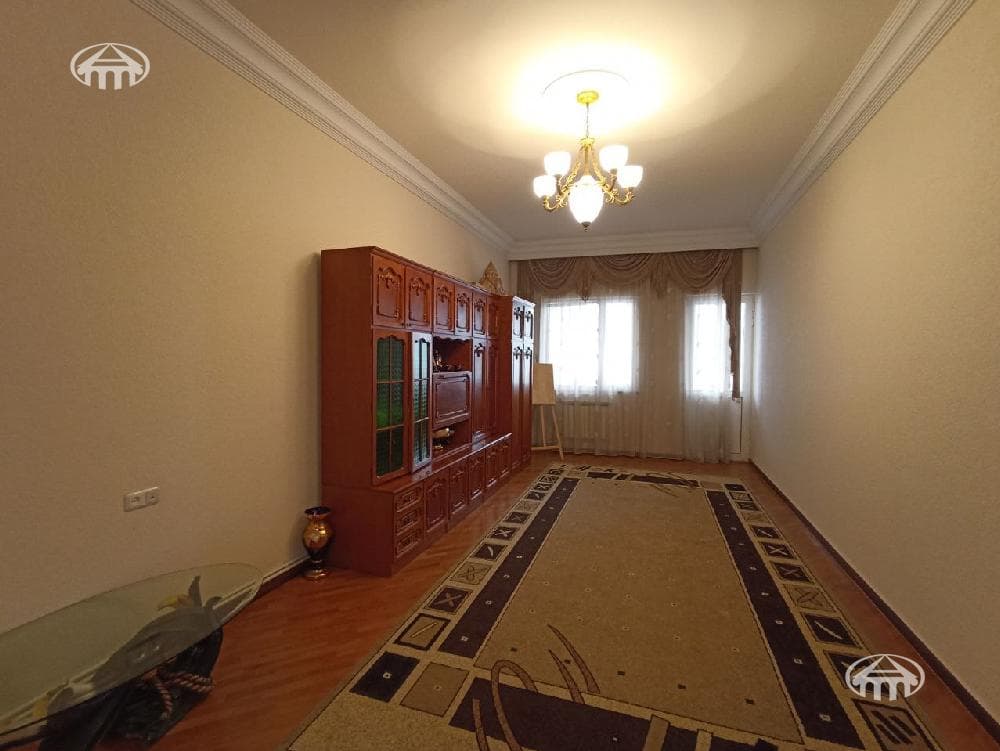 Дом · 6 комн. · 327 м² · Эребуни