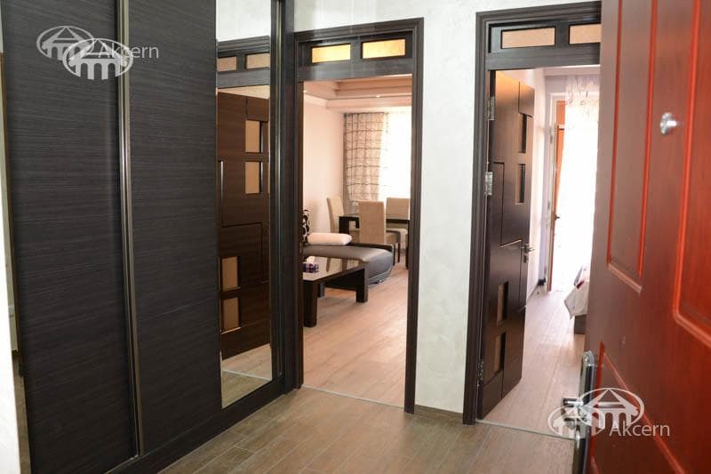 Apartment · 2 rooms · 53 m² · Kentron