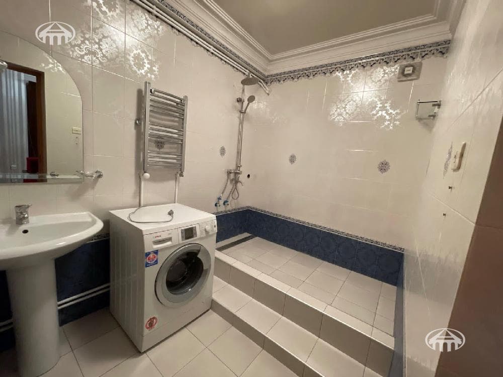 Квартира · 3 комн. · 97 м² · Кентрон