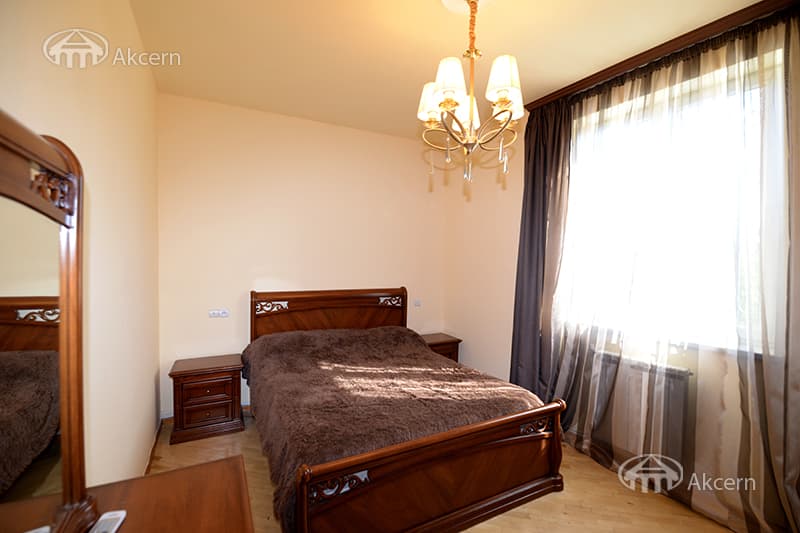 House · 5 rooms · 259 m² · Arabkir — photo 36 / 46