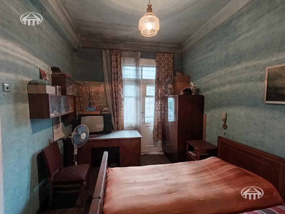 Apartment · 3 rooms · 90 m² · Kentron
