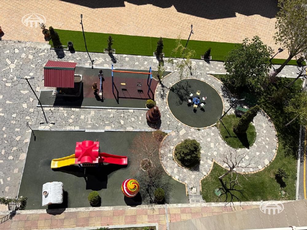 Apartment · 3 rooms · 120 m² · Kentron