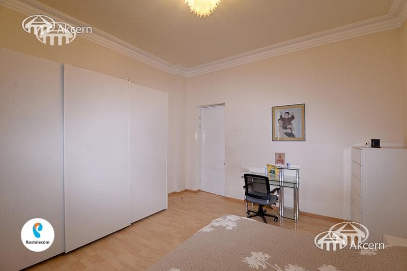 Квартира · 4 комн. · 179 м² · Арабкир
