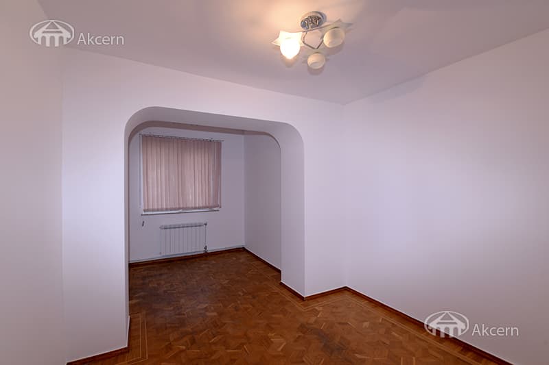 Office · 79 m² · Kentron