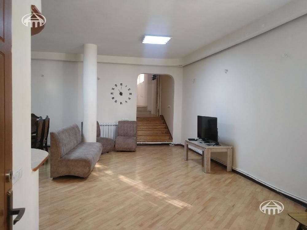 Квартира · 4 комн. · 121 м² · Арабкир