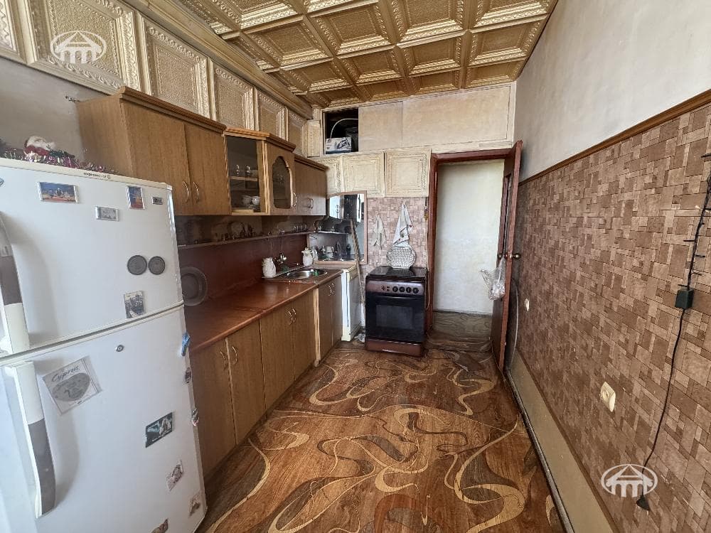 Квартира · 2 комн. · 65 м² · Кентрон