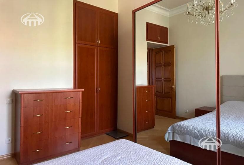 Apartment · 3 rooms · 71 m² · Kentron