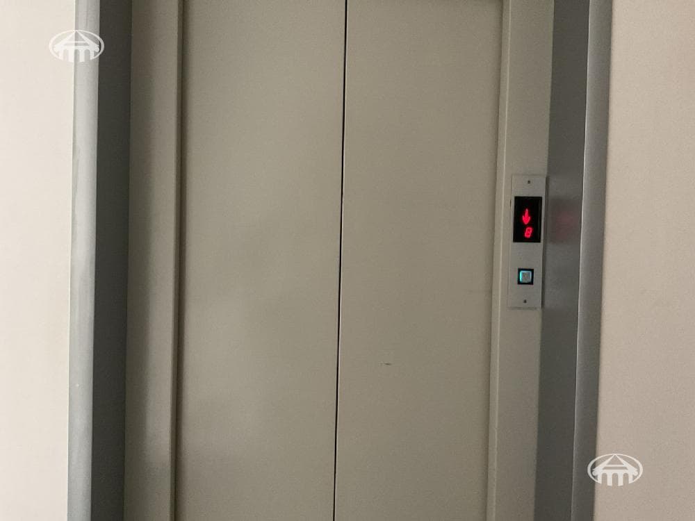 Apartment · 3 rooms · 139 m² · Kentron