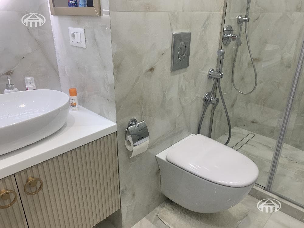 Apartment · 3 rooms · 133 m² · Kentron