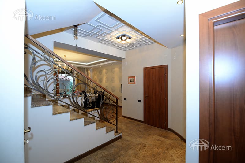 Дом · 4 комн. · 210 м² · Канакер-Зейтун