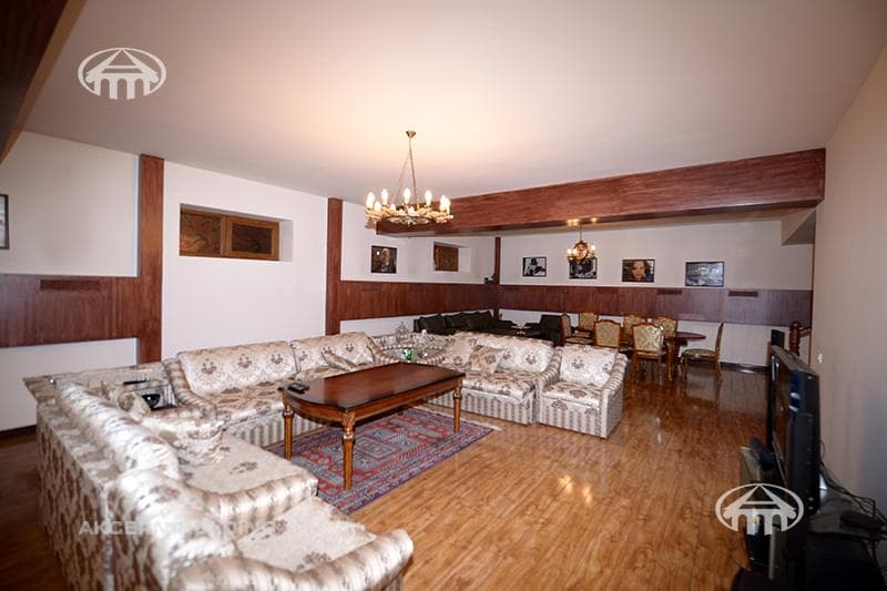 Mansion · 6 rooms · 512 m² · Arabkir