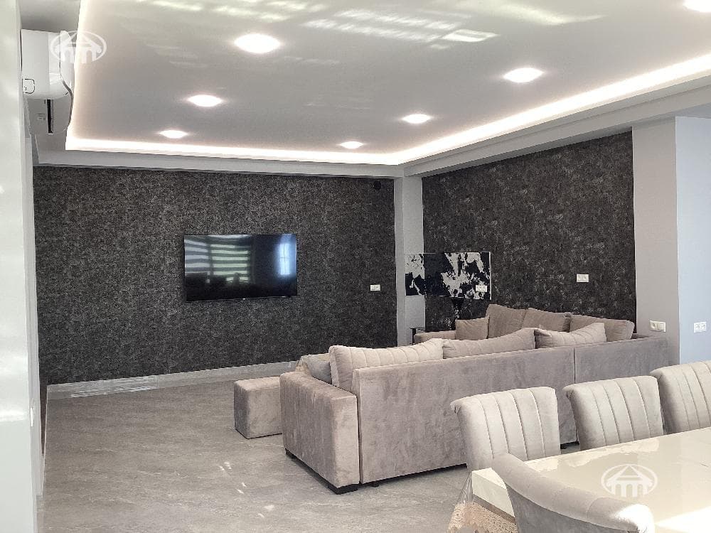 House · 7 rooms · 336 m² · Nork-Marash