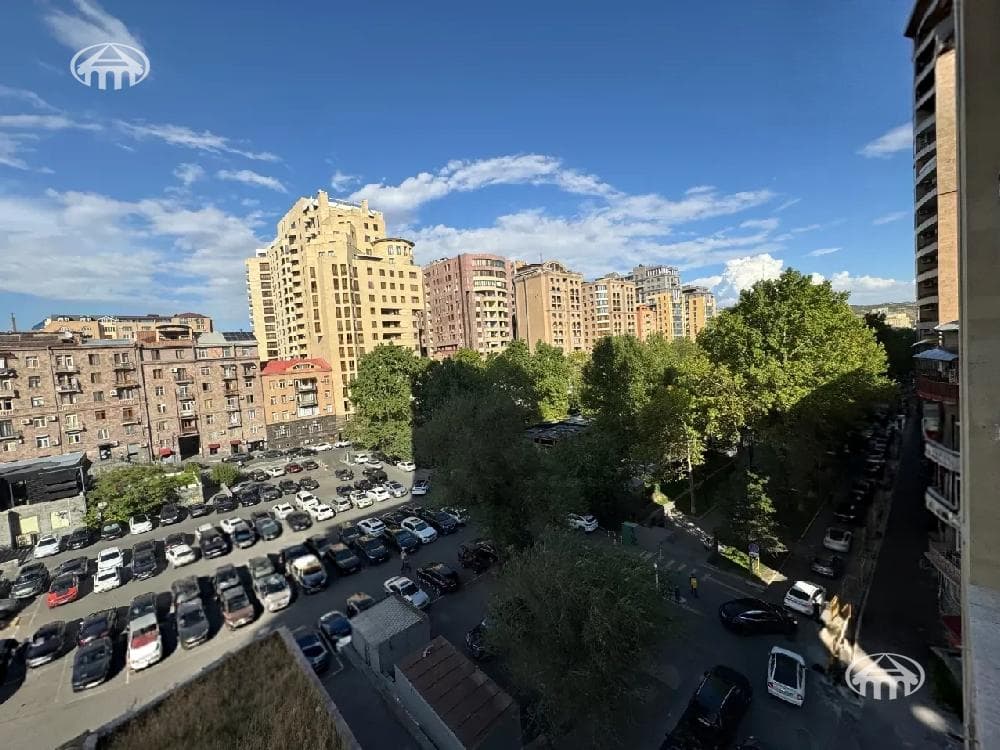 Apartment · 3 rooms · 103 m² · Kentron