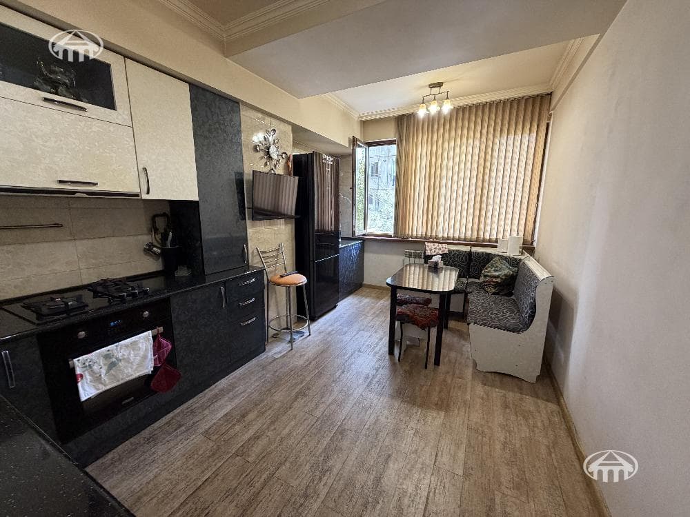 Apartment · 3 rooms · 96 m² · Arabkir
