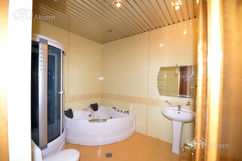 Особняк · 4 комн. · 220 м² · Арабкир