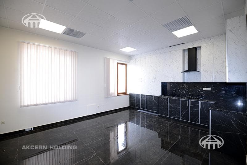Офис · 681 м² · Канакер-Зейтун