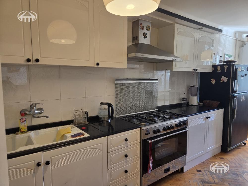 Apartment · 4 rooms · 106 m² · Kentron