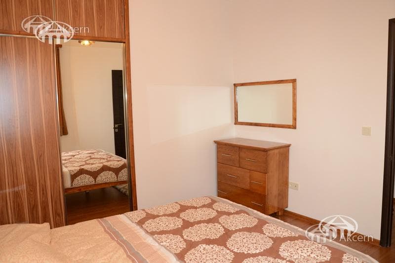 Квартира · 4 комн. · 135 м² · Кентрон