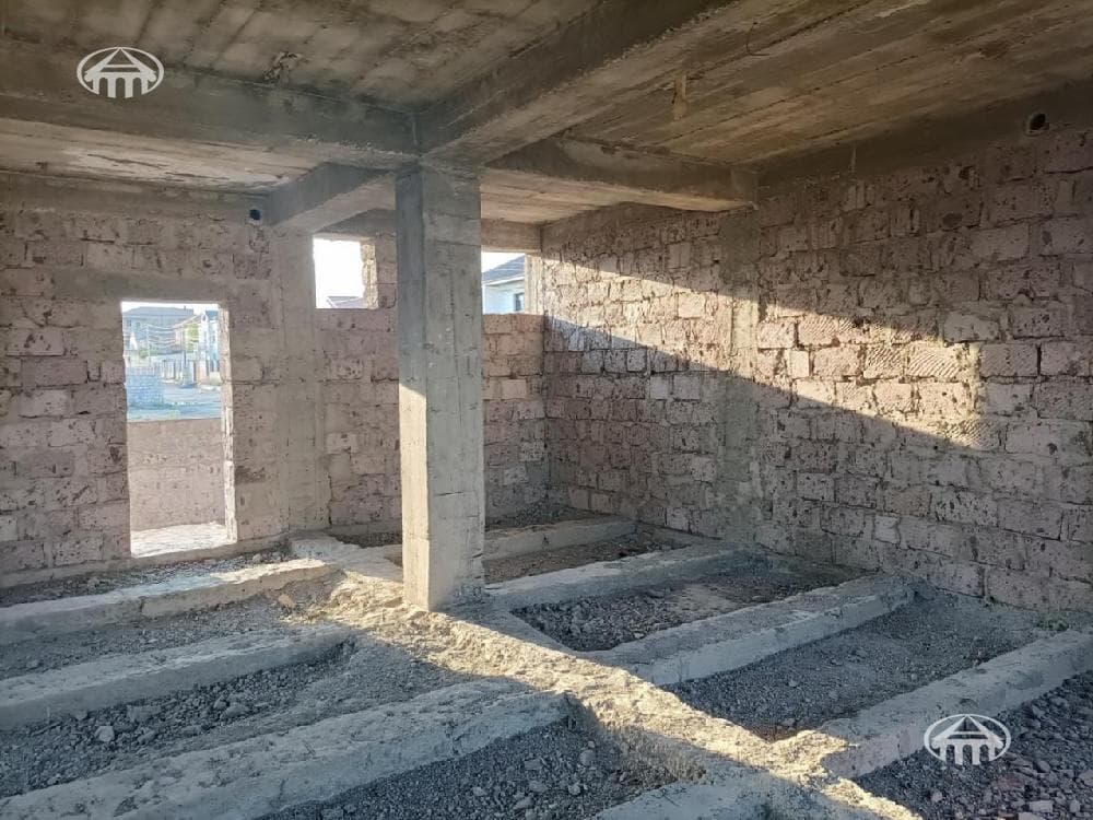 Առանձնատուն · 5 սեն. · 310 մ² · Դավթաշեն