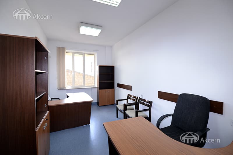 Office · 98 m² · Kentron