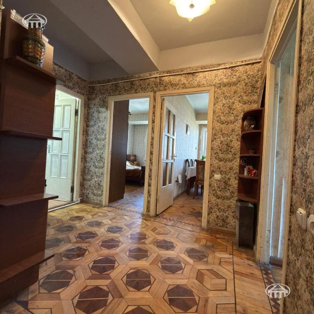 Квартира · 3 комн. · 76 м² · Арабкир — фото 7 из 12