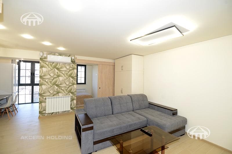 Квартира · 1 комн. · 37 м² · Кентрон