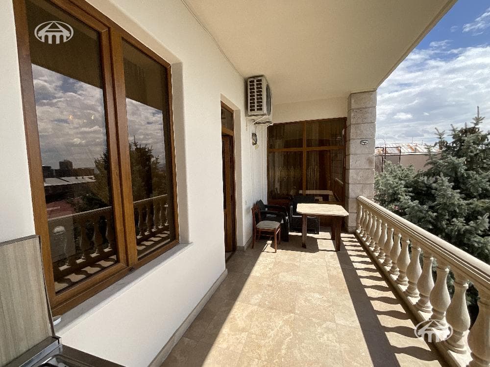 Mansion · 7 rooms · 700 m² · Arabkir