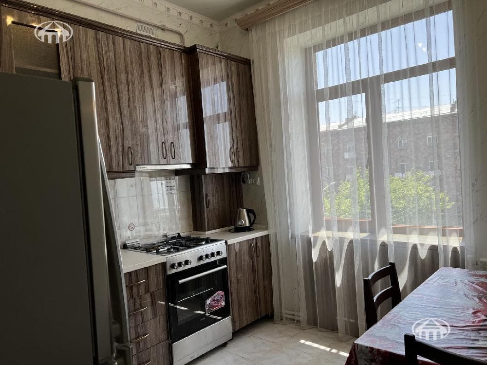 Квартира · 1 комн. · 43 м² · Кентрон