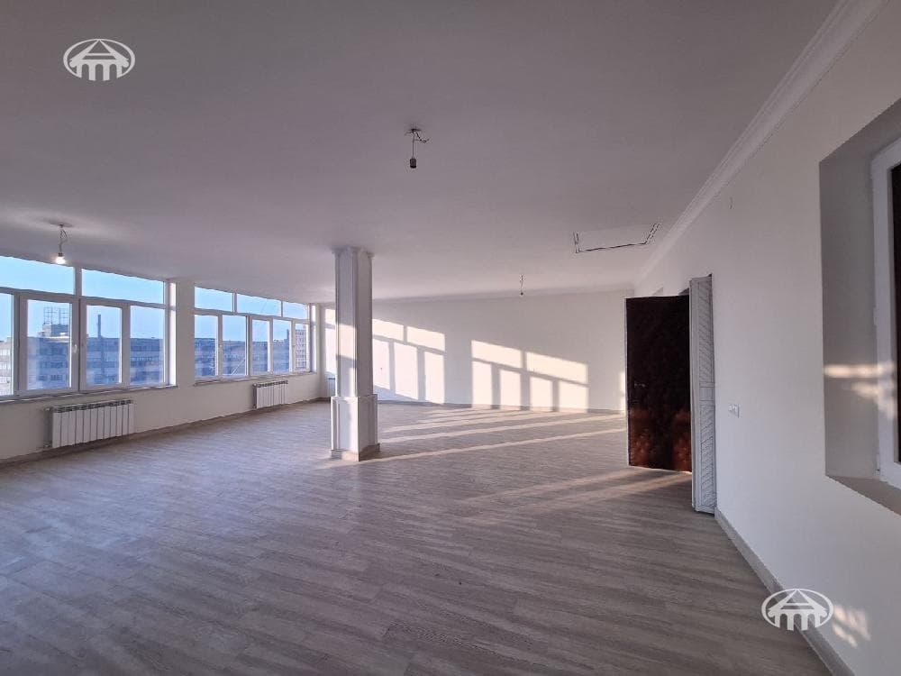 Mansion · 8 rooms · 460 m² · Kanaker-Zeytun